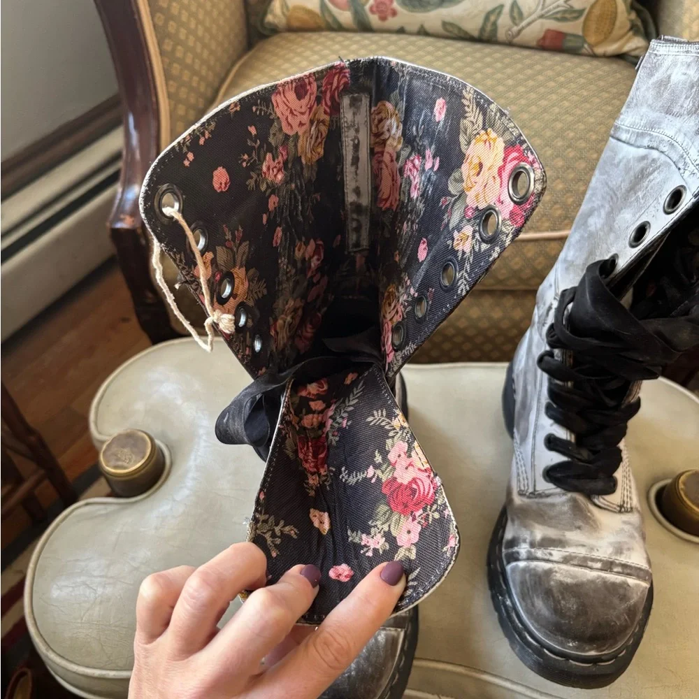 RARE Dr. Martens Triumph 1914 W Boot (Black) (KMNL722) UK 7 / US 9-9.5 - Picture 7 of 8